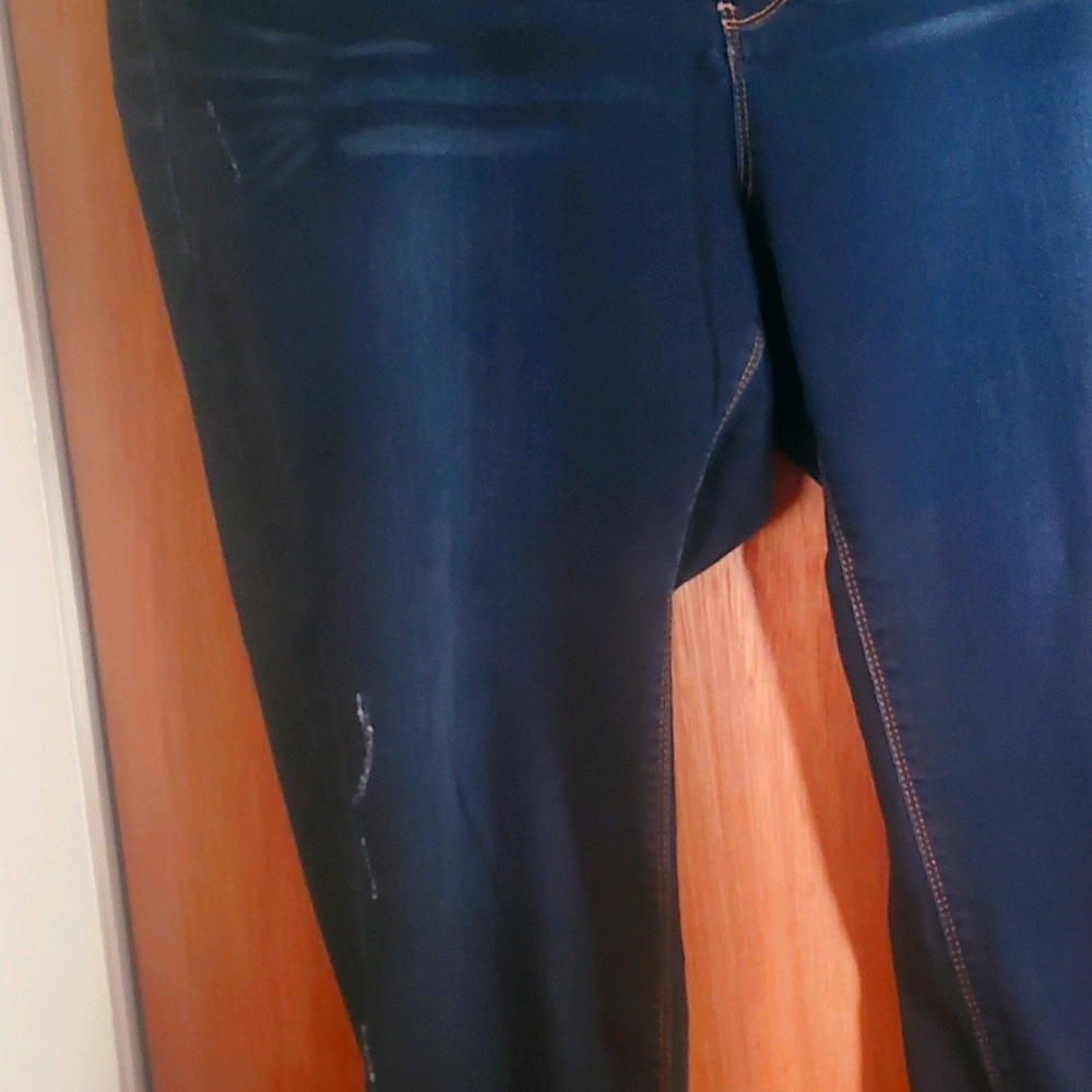 Pants signature studio